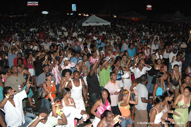 Elephant Man - TOK - Turbulence - General B - Wayne Marshall & many more - TEMPTATION LIVE - SUMMER SHOTS @ WAVZ - Appleton ATI 2005 Negril - Sunday,  July 31, 2005 - Sponsored by: Appleton Adult Entertainment - Negril Travel Guide, Negril Jamaica WI - http://www.negriltravelguide.com - info@negriltravelguide.com...!