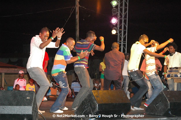 Cross De Harbour @ Lucea Car Park presented by Linkz Entertainment in association with Lucea Chamber of Commerce - Featuring Freddy Mc Gregor, Iley Dread, Mr. Vegas, Lt. Elmo, Champagne, Merital, CC, Brillant, TQ, Mad Dog, Chumps - Lucea, Hanover, Jamaica - Negril Travel Guide.com, Negril Jamaica WI - http://www.negriltravelguide.com - info@negriltravelguide.com...!