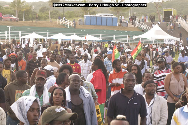 Jah Cure - Cure Fest 2007 - Longing For Concert at Trelawny Multi Purpose Stadium, Trelawny, Jamaica - Sunday, October 14, 2007 - Cure Fest 2007 October 12th-14th, 2007 Presented by Danger Promotions, Iyah Cure Promotions, and Brass Gate Promotions - Alison Young, Publicist - Photographs by Net2Market.com - Barry J. Hough Sr, Photographer - Negril Travel Guide, Negril Jamaica WI - http://www.negriltravelguide.com - info@negriltravelguide.com...!