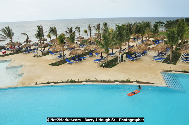 Grand Palladium Resort & Spa [Fiesta] - Host of Hanover Homecoming Foundations Celebrations - Hanover Homecoming Foundation LTD Jamaica - Wherever you roam ... Hanover bids you ... come HOME - Sunday, August 3 to Saturday, August 9, 2008 - Hanover Jamaica - Photographs by Net2Market.com - Barry J. Hough Sr. Photojournalist/Photograper - Photographs taken with a Nikon D300 - Negril Travel Guide, Negril Jamaica WI - http://www.negriltravelguide.com - info@negriltravelguide.com...!