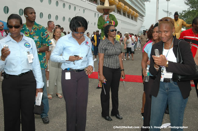 MS Freedom Of The Seas [Royal Caribbean International's - Newest Vessel] Plaques &amp; Keys Ceremony in order to commemorate its first arrival at the Port Montego Bay Photos - Negril Travel Guide, Negril Jamaica WI - http://www.negriltravelguide.com - info@negriltravelguide.com...!