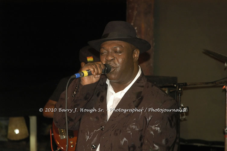 Chaka Demus & Pliers - Live In Concert @ Negril Escape Resort and Spa, December 8, 2009, One Love Drive, West End, Negril, Westmoreland, Jamaica W.I. - Photographs by Net2Market.com - Barry J. Hough Sr, Photographer/Photojournalist - Negril Travel Guide, Negril Jamaica WI - http://www.negriltravelguide.com - info@negriltravelguide.com...!