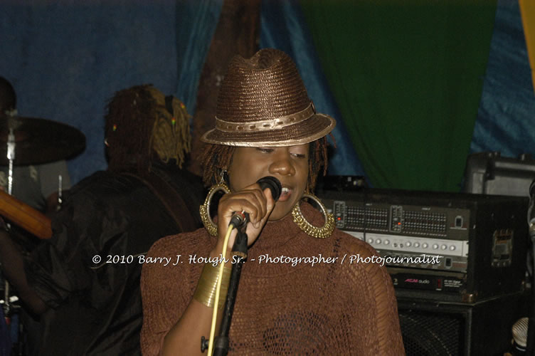 Etana - Live In Concert - One Love Reggae Concert Series 09/10 @ Negril Escape Resort and Spa, December 22, 2009, One Love Drive, West End, Negril, Westmoreland, Jamaica W.I. - Photographs by Net2Market.com - Barry J. Hough Sr, Photographer/Photojournalist - Negril Travel Guide, Negril Jamaica WI - http://www.negriltravelguide.com - info@negriltravelguide.com...!