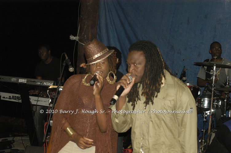 Etana - Live In Concert - One Love Reggae Concert Series 09/10 @ Negril Escape Resort and Spa, December 22, 2009, One Love Drive, West End, Negril, Westmoreland, Jamaica W.I. - Photographs by Net2Market.com - Barry J. Hough Sr, Photographer/Photojournalist - Negril Travel Guide, Negril Jamaica WI - http://www.negriltravelguide.com - info@negriltravelguide.com...!