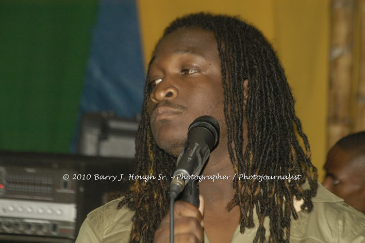 Etana - Live In Concert - One Love Reggae Concert Series 09/10 @ Negril Escape Resort and Spa, December 22, 2009, One Love Drive, West End, Negril, Westmoreland, Jamaica W.I. - Photographs by Net2Market.com - Barry J. Hough Sr, Photographer/Photojournalist - Negril Travel Guide, Negril Jamaica WI - http://www.negriltravelguide.com - info@negriltravelguide.com...!