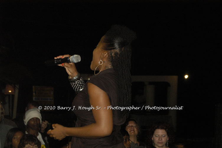 Etana - Live In Concert - One Love Reggae Concert Series 09/10 @ Negril Escape Resort and Spa, December 22, 2009, One Love Drive, West End, Negril, Westmoreland, Jamaica W.I. - Photographs by Net2Market.com - Barry J. Hough Sr, Photographer/Photojournalist - Negril Travel Guide, Negril Jamaica WI - http://www.negriltravelguide.com - info@negriltravelguide.com...!