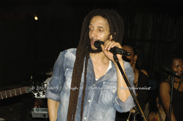 Julian Marley - Grammy Nominee & Son of the Legend Bob Marley - Live in Concert - Also featuring Ras Noble, Power Drill, Iron Head, & Robin Banks - Backing Band Roots Warrior, plus DJ Gemini @ One Love Reggae Concerts Series 09/10 @ Negril Escape Resort & Spa, February 2, 2010, One Love Drive, West End, Negril, Westmoreland, Jamaica W.I. - Photographs by Net2Market.com - Barry J. Hough Sr, Photographer/Photojournalist - The Negril Travel Guide - Negril's and Jamaica's Number One Concert Photography Web Site with over 40,000 Jamaican Concert photographs Published -  Negril Travel Guide, Negril Jamaica WI - http://www.negriltravelguide.com - info@negriltravelguide.com...!