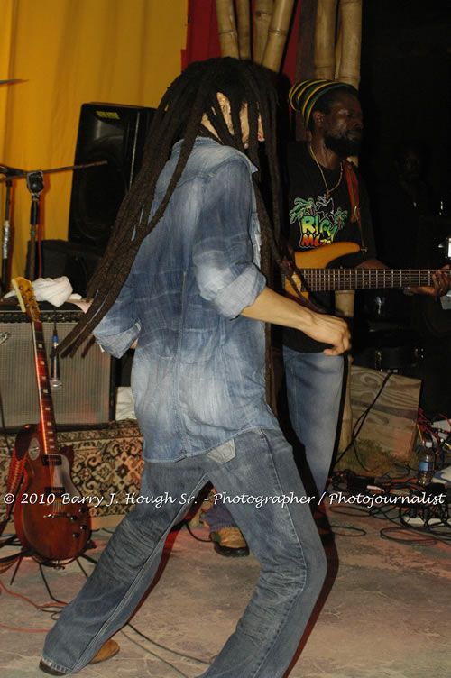 Julian Marley - Grammy Nominee & Son of the Legend Bob Marley - Live in Concert - Also featuring Ras Noble, Power Drill, Iron Head, & Robin Banks - Backing Band Roots Warrior, plus DJ Gemini @ One Love Reggae Concerts Series 09/10 @ Negril Escape Resort & Spa, February 2, 2010, One Love Drive, West End, Negril, Westmoreland, Jamaica W.I. - Photographs by Net2Market.com - Barry J. Hough Sr, Photographer/Photojournalist - The Negril Travel Guide - Negril's and Jamaica's Number One Concert Photography Web Site with over 40,000 Jamaican Concert photographs Published -  Negril Travel Guide, Negril Jamaica WI - http://www.negriltravelguide.com - info@negriltravelguide.com...!