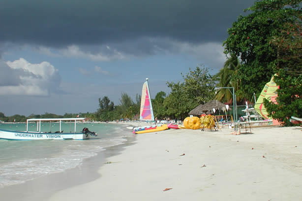 A Photo Walk along Negril's Famous Seven Mile Beach - Negril Travel Guide, Negril Jamaica WI - http://www.negriltravelguide.com - info@negriltravelguide.com...!