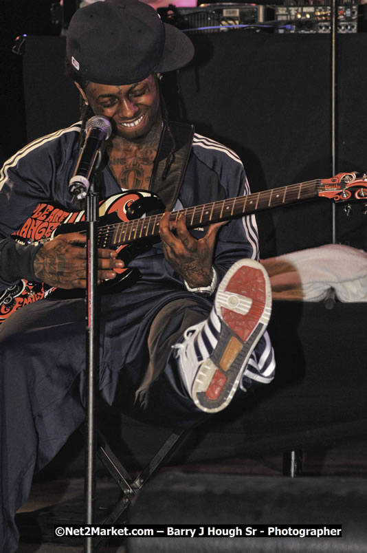 Lil Wayne @ Red Stripe Reggae Sumfest 2008 International Night 2, Catherine Hall, Montego Bay - Saturday, July 19, 2008 - Reggae Sumfest 2008 July 13 - July 19, 2008 - Photographs by Net2Market.com - Barry J. Hough Sr. Photojournalist/Photograper - Photographs taken with a Nikon D300 - Negril Travel Guide, Negril Jamaica WI - http://www.negriltravelguide.com - info@negriltravelguide.com...!