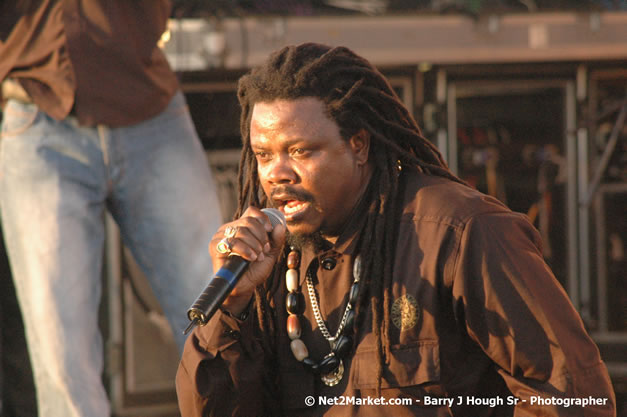 Luciano @ Western Consciousness 2007 - Presented by King of Kings Productons - Saturday, April 28, 2007 - Llandilo Cultural Centre, Savanna-La-Mar, Westmoreland, Jamaica W.I. - Negril Travel Guide, Negril Jamaica WI - http://www.negriltravelguide.com - info@negriltravelguide.com...!