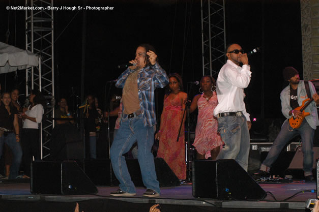 Shaggy @ The Aqueduct on Rose Hall - Friday, January 26, 2007 - 10th Anniversary - Air Jamaica Jazz & Blues Festival 2007 - The Art of Music - Tuesday, January 23 - Saturday, January 27, 2007, The Aqueduct on Rose Hall, Montego Bay, Jamaica - Negril Travel Guide, Negril Jamaica WI - http://www.negriltravelguide.com - info@negriltravelguide.com...!