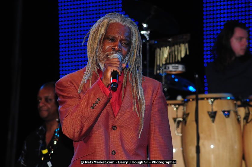 Billy Ocean at the Air Jamaica Jazz and Blues Festival 2008 The Art of Music - Saturday, January 26, 2008 - Air Jamaica Jazz & Blues 2008 The Art of Music venue at the Aqaueduct on Rose Hall Resort & Counrty Club, Montego Bay, St. James, Jamaica W.I. - Thursday, January 24 - Saturday, January 26, 2008 - Photographs by Net2Market.com - Claudine Housen & Barry J. Hough Sr, Photographers - Negril Travel Guide, Negril Jamaica WI - http://www.negriltravelguide.com - info@negriltravelguide.com...!