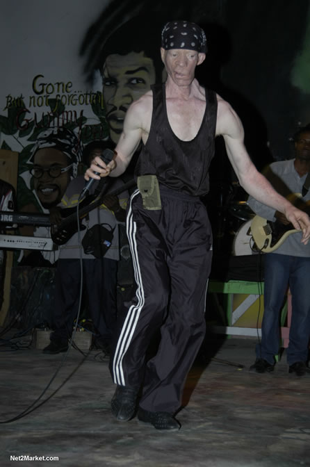 Live in Concert - Yellowman - Peter Metro - Bobby Dread - Swallow - backed by the Indika Band - Boubon Beach Restaurant, Beach Bar & Oceanfront Accommodations - Negril Travel Guide, Negril Jamaica WI - http://www.negriltravelguide.com - info@negriltravelguide.com...!