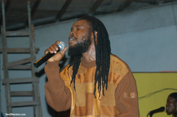 Reggae Superstar - Bush Man @ Bourbon Beach with Boddy Dread & Singing Honour - Presented by Our Music Promotions - Omar & Ama-Donna - Saturday, May 14, 2005 - Negril Travel Guide, Negril Jamaica WI - http://www.negriltravelguide.com - info@negriltravelguide.com...!