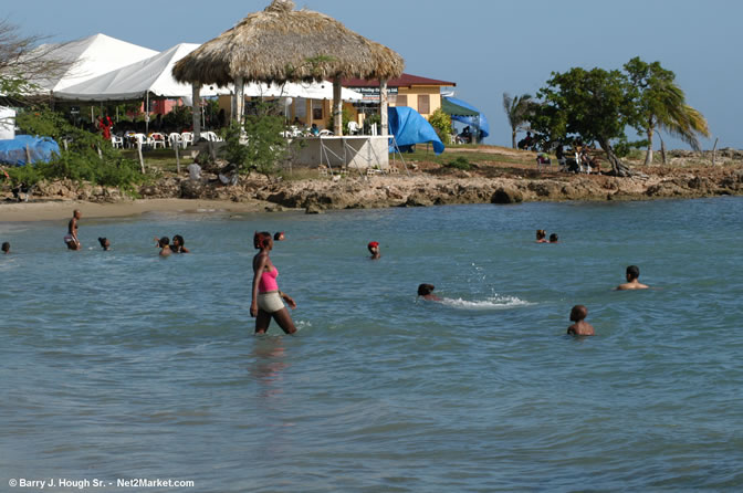 A Photo Story of Calabash 2005 - 5th Anniversary - @ Jakes, Treasure Beach - May 27th to 29th, 2005 - Negril Travel Guide, Negril Jamaica WI - http://www.negriltravelguide.com - info@negriltravelguide.com...!