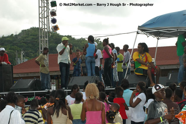 Cross De Harbour @ Lucea Car Park presented by Linkz Entertainment in association with Lucea Chamber of Commerce - Featuring Freddy Mc Gregor, Iley Dread, Mr. Vegas, Lt. Elmo, Champagne, Merital, CC, Brillant, TQ, Mad Dog, Chumps - Lucea, Hanover, Jamaica - Negril Travel Guide.com, Negril Jamaica WI - http://www.negriltravelguide.com - info@negriltravelguide.com...!