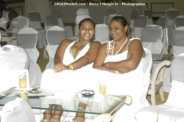 Guests @ Reflections - Cure Fest 2007 - All White Birth-Night Party - Hosted by Jah Cure - Starfish Trelawny Hotel - Trelawny, Jamaica - Friday, October 12, 2007 - Cure Fest 2007 October 12th-14th, 2007 Presented by Danger Promotions, Iyah Cure Promotions, and Brass Gate Promotions - Alison Young, Publicist - Photographs by Net2Market.com - Barry J. Hough Sr, Photographer - Negril Travel Guide, Negril Jamaica WI - http://www.negriltravelguide.com - info@negriltravelguide.com...!