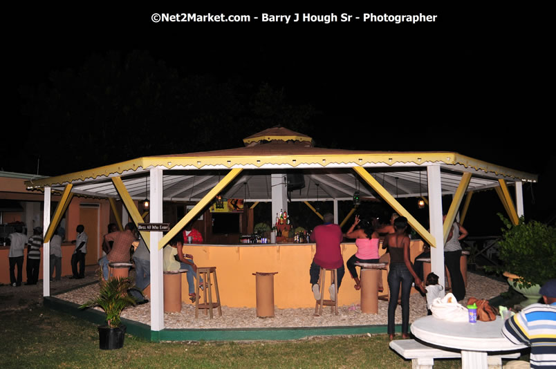 Beach Party - Vintage Under the Stars [Merritone Disco], Sky Beach, Hopewell - Friday, August 8, 2008 - Hanover Homecoming Foundation LTD Jamaica - Wherever you roam ... Hanover bids you ... come HOME - Sunday, August 3 to Saturday, August 9, 2008 - Hanover Jamaica - Photographs by Net2Market.com - Barry J. Hough Sr. Photojournalist/Photograper - Photographs taken with a Nikon D300 - Negril Travel Guide, Negril Jamaica WI - http://www.negriltravelguide.com - info@negriltravelguide.com...!