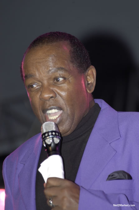 Lou Rawls - Air Jamaica Jazz & Blues 2005 - The Art Of Music - Cinnamon Hill Golf Course, Rose Hall, Montego Bay - Negril Travel Guide, Negril Jamaica WI - http://www.negriltravelguide.com - info@negriltravelguide.com...!