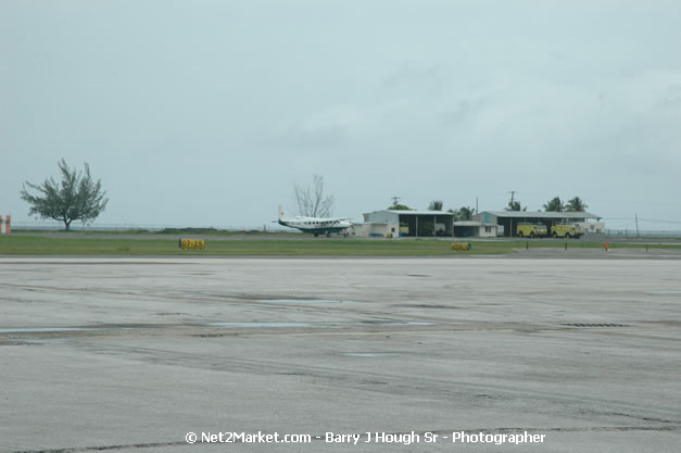 Intl. Airl Link - The Ultimate Connection - MBJ Airports Limited - Sangster International Airport - Domestic Terminal - Montego Bay, St James, Jamaica W.I. - MBJ Limited - Transforming Sangster International Airport into a world class facility - Photographs by Net2Market.com - Negril Travel Guide, Negril Jamaica WI - http://www.negriltravelguide.com - info@negriltravelguide.com...!