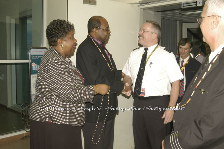 US Airways Inaugurtes New Service from Phoenix Sky Harbor International Airport to Sangster International Airport, Friday, December 18, 2009, Sangster International Airport, Montego Bay, St. James, Jamaica W.I. - Photographs by Net2Market.com - Barry J. Hough Sr, Photographer/Photojournalist - The Negril Travel Guide - Negril's and Jamaica's Number One Concert Photography Web Site with over 40,000 Jamaican Concert photographs Published -  Negril Travel Guide, Negril Jamaica WI - http://www.negriltravelguide.com - info@negriltravelguide.com...!