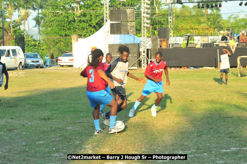 Marley Magic Traffic Jam - Celebrity Football @ Spring Break - Saturday, March 21, 2009 - Also Featuring: Kelley, Capleton, Junior Reid, Spragga Benz, Wayne Marshall, Munga, Romaine Virgo,Embee, Bango Herman, Flava K, Whisky Baggio, Andrew and Wadda Blood, Black Am I, Packa, Venue at Waz Beach, Norman Manley Boulevard, Negril Westmoreland, Jamaica - Saturday, March 21, 2009 - Photographs by Net2Market.com - Barry J. Hough Sr, Photographer/Photojournalist - Negril Travel Guide, Negril Jamaica WI - http://www.negriltravelguide.com - info@negriltravelguide.com...!