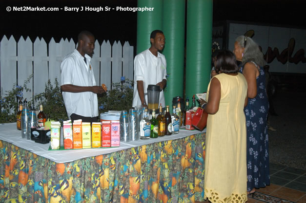 Negril Chamber of Commerce - 24th Anniversary Dinner Photos - Saturday, April 21, 2007 - Negril Hills Country Club, Sheffield, Westmoreland, Jamaica W.I. - Negril Travel Guide, Negril Jamaica WI - http://www.negriltravelguide.com - info@negriltravelguide.com...!