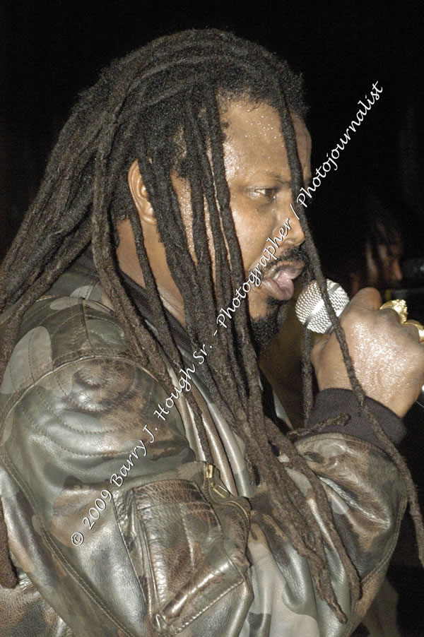  Luciano "Live in Concert" Negril Escape Resort & Spa, Openning Acts: Justice Merchant, and Timmi Burrell, Backing Band: JAH Messenjah, One Love Reggae Summer Series, West End, Negril, Westmoreland, Jamaica W.I. - Tuesday, August 11, 2009 - Photographs by Barry J. Hough Sr. Photojournalist/Photograper - Photographs taken with a Nikon D70, D100, or D300 - Negril Travel Guide, Negril Jamaica WI - http://www.negriltravelguide.com - info@negriltravelguide.com...!