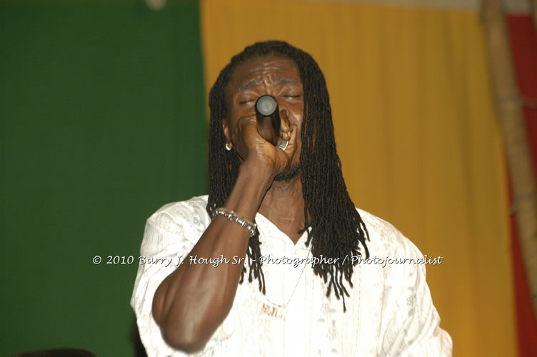 Chaka Demus & Pliers - Live In Concert @ Negril Escape Resort and Spa, December 8, 2009, One Love Drive, West End, Negril, Westmoreland, Jamaica W.I. - Photographs by Net2Market.com - Barry J. Hough Sr, Photographer/Photojournalist - Negril Travel Guide, Negril Jamaica WI - http://www.negriltravelguide.com - info@negriltravelguide.com...!