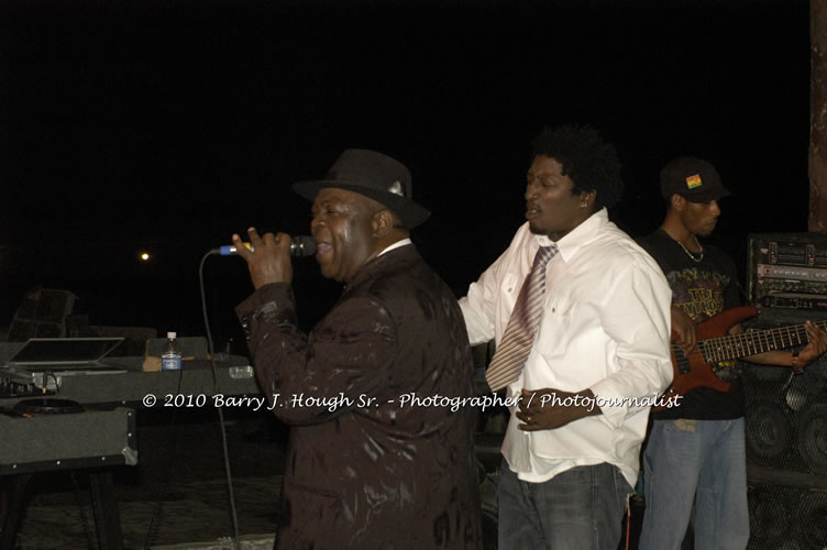 Chaka Demus & Pliers - Live In Concert @ Negril Escape Resort and Spa, December 8, 2009, One Love Drive, West End, Negril, Westmoreland, Jamaica W.I. - Photographs by Net2Market.com - Barry J. Hough Sr, Photographer/Photojournalist - Negril Travel Guide, Negril Jamaica WI - http://www.negriltravelguide.com - info@negriltravelguide.com...!