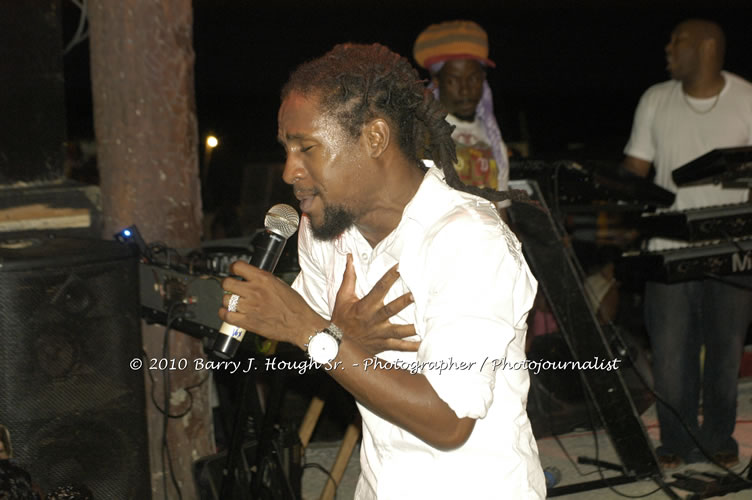 JAH Cure - Live In Concert @ Negril Escape Resort and Spa, December 15, 2009, One Love Drive, West End, Negril, Westmoreland, Jamaica W.I. - Photographs by Net2Market.com - Barry J. Hough Sr, Photographer/Photojournalist - Negril Travel Guide, Negril Jamaica WI - http://www.negriltravelguide.com - info@negriltravelguide.com...!