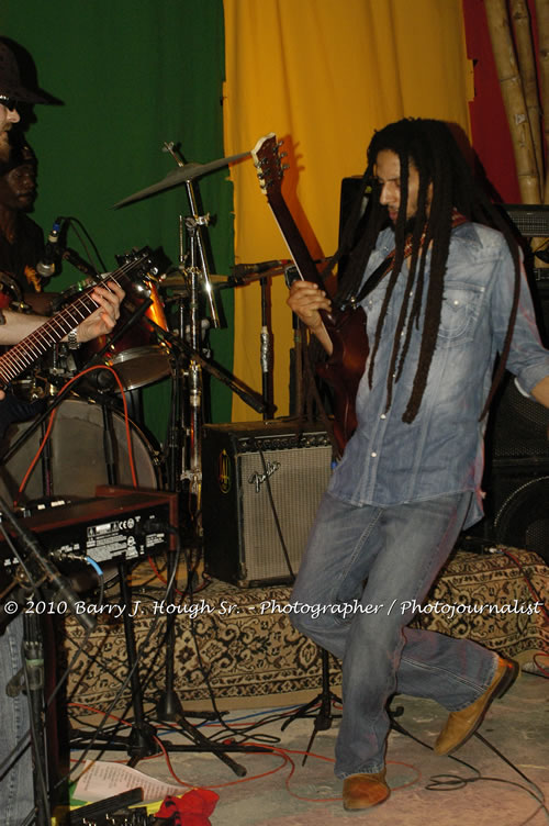 Julian Marley - Grammy Nominee & Son of the Legend Bob Marley - Live in Concert - Also featuring Ras Noble, Power Drill, Iron Head, & Robin Banks - Backing Band Roots Warrior, plus DJ Gemini @ One Love Reggae Concerts Series 09/10 @ Negril Escape Resort & Spa, February 2, 2010, One Love Drive, West End, Negril, Westmoreland, Jamaica W.I. - Photographs by Net2Market.com - Barry J. Hough Sr, Photographer/Photojournalist - The Negril Travel Guide - Negril's and Jamaica's Number One Concert Photography Web Site with over 40,000 Jamaican Concert photographs Published -  Negril Travel Guide, Negril Jamaica WI - http://www.negriltravelguide.com - info@negriltravelguide.com...!