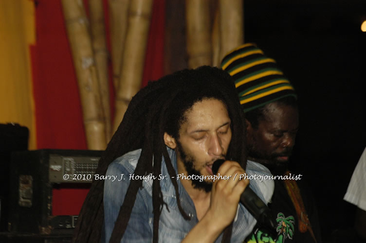 Julian Marley - Grammy Nominee & Son of the Legend Bob Marley - Live in Concert - Also featuring Ras Noble, Power Drill, Iron Head, & Robin Banks - Backing Band Roots Warrior, plus DJ Gemini @ One Love Reggae Concerts Series 09/10 @ Negril Escape Resort & Spa, February 2, 2010, One Love Drive, West End, Negril, Westmoreland, Jamaica W.I. - Photographs by Net2Market.com - Barry J. Hough Sr, Photographer/Photojournalist - The Negril Travel Guide - Negril's and Jamaica's Number One Concert Photography Web Site with over 40,000 Jamaican Concert photographs Published -  Negril Travel Guide, Negril Jamaica WI - http://www.negriltravelguide.com - info@negriltravelguide.com...!