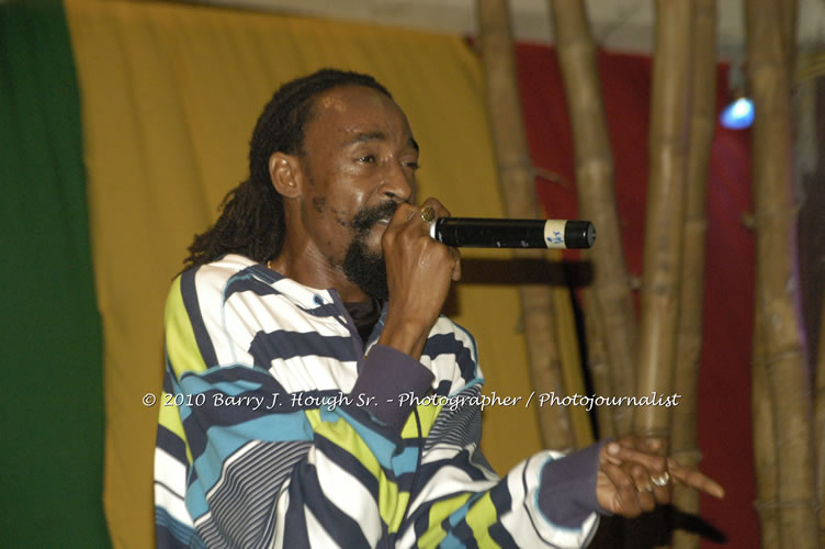 Queen Ifrica - Live In Concert - One Love Reggae Concert Series 09/10 @ Negril Escape Resort and Spa, January 5, 2010, One Love Drive, West End, Negril, Westmoreland, Jamaica W.I. - Photographs by Net2Market.com - Barry J. Hough Sr, Photographer/Photojournalist - Negril Travel Guide, Negril Jamaica WI - http://www.negriltravelguide.com - info@negriltravelguide.com...!