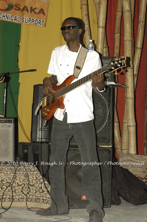 Richie Spice - Live In Concert - One Love Reggae Concert Series 09/10 @ Negril Escape Resort and Spa, January 19, 2010, One Love Drive, West End, Negril, Westmoreland, Jamaica W.I. - Photographs by Net2Market.com - Barry J. Hough Sr, Photographer/Photojournalist - Negril Travel Guide, Negril Jamaica WI - http://www.negriltravelguide.com - info@negriltravelguide.com...!