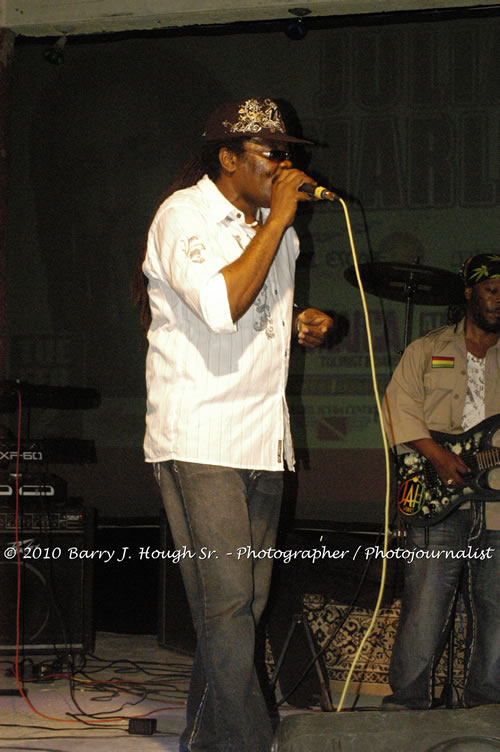 Richie Spice - Live In Concert - One Love Reggae Concert Series 09/10 @ Negril Escape Resort and Spa, January 19, 2010, One Love Drive, West End, Negril, Westmoreland, Jamaica W.I. - Photographs by Net2Market.com - Barry J. Hough Sr, Photographer/Photojournalist - Negril Travel Guide, Negril Jamaica WI - http://www.negriltravelguide.com - info@negriltravelguide.com...!