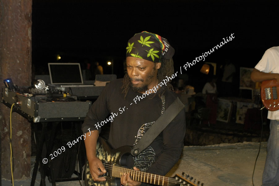  Sanchez - Live in Concert - at the One Love Reggae Concert Series 09/10 @ Negril Escape Resort & Spa - Also Featuring: Timmi Burrell and Justice Merchant- Backing Band Roots Warrior - DJ Gemini - MC Oliver Cargill, Negril Escape Resort & Spa, One Love Drive, West End, Negril, Westmoreland, Jamaica W.I. - Tuesday, November 24, 2009 - Photographs by Net2Market.com - Barry J. Hough Sr, Photographer / Photojournalist - Photos taken with a Nikon D70, D100, or D300 - Negril Travel Guide, Negril Jamaica WI - http://www.negriltravelguide.com - info@negriltravelguide.com...!