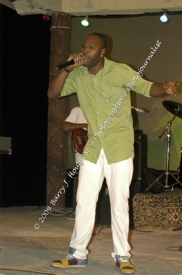  Sanchez - Live in Concert - at the One Love Reggae Concert Series 09/10 @ Negril Escape Resort & Spa - Also Featuring: Timmi Burrell and Justice Merchant- Backing Band Roots Warrior - DJ Gemini - MC Oliver Cargill, Negril Escape Resort & Spa, One Love Drive, West End, Negril, Westmoreland, Jamaica W.I. - Tuesday, November 24, 2009 - Photographs by Net2Market.com - Barry J. Hough Sr, Photographer / Photojournalist - Photos taken with a Nikon D70, D100, or D300 - Negril Travel Guide, Negril Jamaica WI - http://www.negriltravelguide.com - info@negriltravelguide.com...!