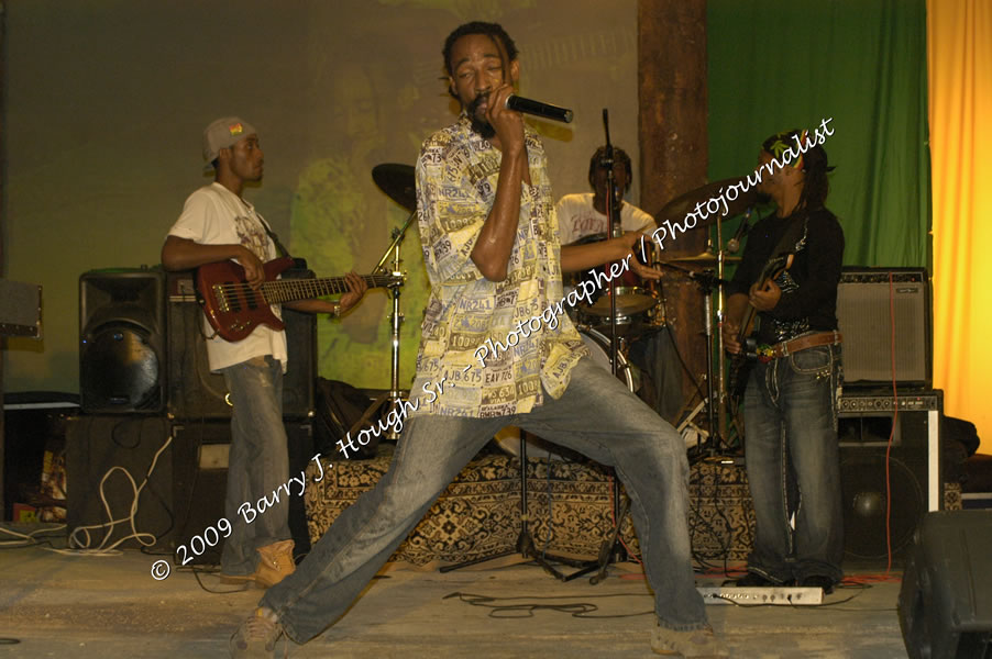  Sanchez - Live in Concert - at the One Love Reggae Concert Series 09/10 @ Negril Escape Resort & Spa - Also Featuring: Timmi Burrell and Justice Merchant- Backing Band Roots Warrior - DJ Gemini - MC Oliver Cargill, Negril Escape Resort & Spa, One Love Drive, West End, Negril, Westmoreland, Jamaica W.I. - Tuesday, November 24, 2009 - Photographs by Net2Market.com - Barry J. Hough Sr, Photographer / Photojournalist - Photos taken with a Nikon D70, D100, or D300 - Negril Travel Guide, Negril Jamaica WI - http://www.negriltravelguide.com - info@negriltravelguide.com...!