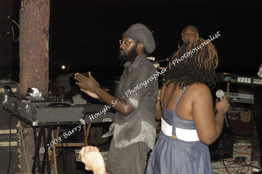  Tarrus Riley - Live in Concert - at the One Love Reggae Concert Series 09/10 @ Negril Escape Resort & Spa - Also Featuring: Mistic Bowie, Monday Justice, Cash, Dean Frazier - DJ Gemini - MC Oliver Cargill, Negril Escape Resort & Spa, One Love Drive, West End, Negril, Westmoreland, Jamaica W.I. - Tuesday, November 17, 2009 - Photographs by Net2Market.com - Barry J. Hough Sr, Photographer / Photojournalist - Photos taken with a Nikon D70, D100, or D300 - Negril Travel Guide, Negril Jamaica WI - http://www.negriltravelguide.com - info@negriltravelguide.com...!