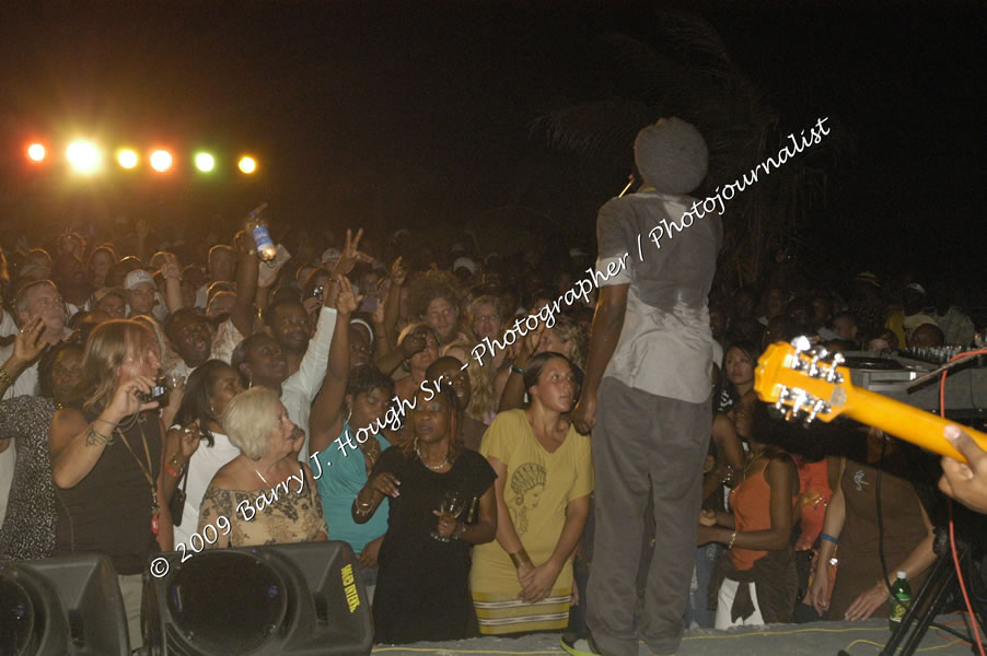  Tarrus Riley - Live in Concert - at the One Love Reggae Concert Series 09/10 @ Negril Escape Resort & Spa - Also Featuring: Mistic Bowie, Monday Justice, Cash, Dean Frazier - DJ Gemini - MC Oliver Cargill, Negril Escape Resort & Spa, One Love Drive, West End, Negril, Westmoreland, Jamaica W.I. - Tuesday, November 17, 2009 - Photographs by Net2Market.com - Barry J. Hough Sr, Photographer / Photojournalist - Photos taken with a Nikon D70, D100, or D300 - Negril Travel Guide, Negril Jamaica WI - http://www.negriltravelguide.com - info@negriltravelguide.com...!