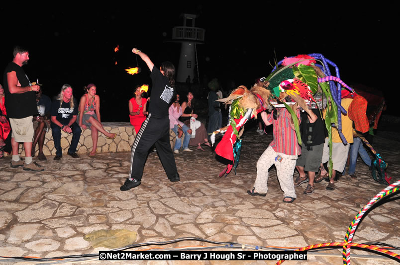 Chinese New Year @ The Sunset Show at Negril Escape - Tuesday, January 27, 2009 - Live Reggae Music at Negril Escape - Tuesday Nights 6:00PM to 10:00 PM - Photographs by Net2Market.com - Barry J. Hough Sr, Photographer/Photojournalist - Negril Travel Guide, Negril Jamaica WI - http://www.negriltravelguide.com - info@negriltravelguide.com...!