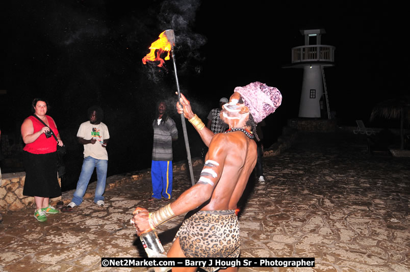 Chinese New Year @ The Sunset Show at Negril Escape - Tuesday, January 27, 2009 - Live Reggae Music at Negril Escape - Tuesday Nights 6:00PM to 10:00 PM - Photographs by Net2Market.com - Barry J. Hough Sr, Photographer/Photojournalist - Negril Travel Guide, Negril Jamaica WI - http://www.negriltravelguide.com - info@negriltravelguide.com...!