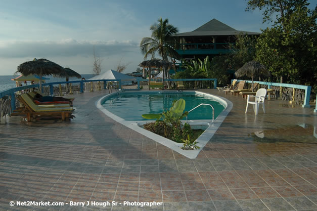 Montego Bay Sangster International Airport, Montego Bay, Jamaica W.I. - Negril Travel Guide, Negril Jamaica WI - http://www.negriltravelguide.com - info@negriltravelguide.com...!