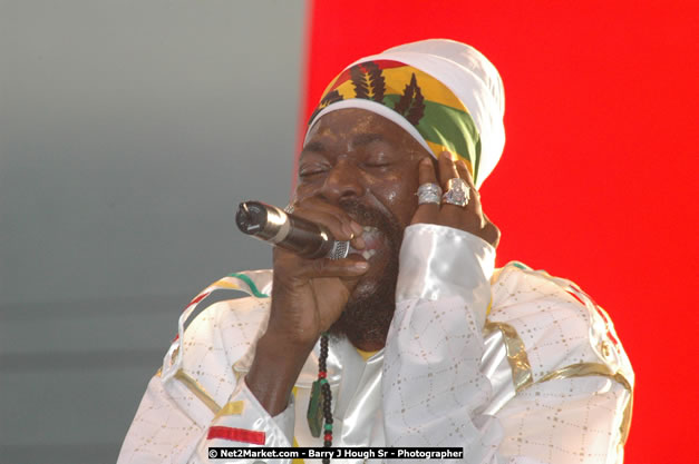 Capleton at Tru-Juice Rebel Salute 2008 - The 15th staging of Tru-Juice Rebel Salute, Saturday, January 12, 2008, Port Kaiser Sports Club, St. Elizabeth, Jamaica W.I. - Photographs by Net2Market.com - Barry J. Hough Sr, Photographer - Negril Travel Guide, Negril Jamaica WI - http://www.negriltravelguide.com - info@negriltravelguide.com...!