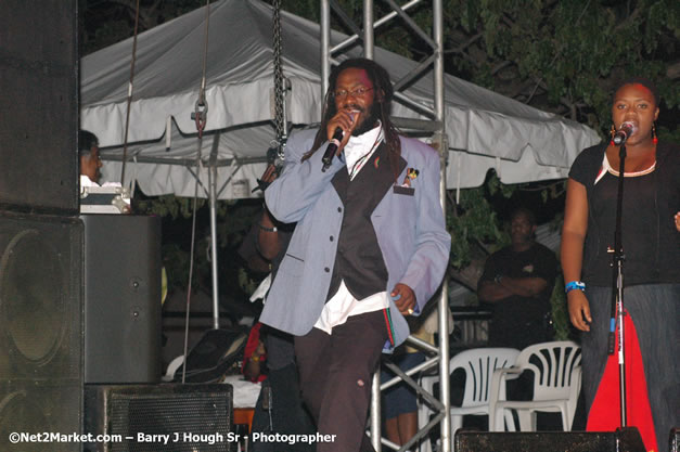 Tarrus Riley - Red Stripe Reggae Sumfest 2007 - Zenith - Saturday, July 21, 2007 - Catherine Hall, Montego Bay, St James, Jamaica W.I. - Negril Travel Guide, Negril Jamaica WI - http://www.negriltravelguide.com - info@negriltravelguide.com...!