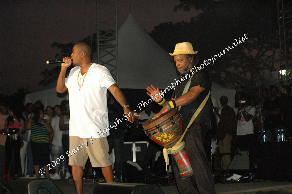 Damian 'Jr. Gong' Marley & NAS @ Reggae Sumfest 2009 - International Night 2 - Reggae Sumfest 2009,Catherine Hall, Montego Bay, St. James, Jamaica W.I. - Saturday, July 25, 2009 - Reggae Sumfest 2009, July 19 - 25, 2009 - Photographs by Net2Market.com - Barry J. Hough Sr. Photojournalist/Photograper - Photographs taken with a Nikon D70, D100, or D300 - Negril Travel Guide, Negril Jamaica WI - http://www.negriltravelguide.com - info@negriltravelguide.com...!