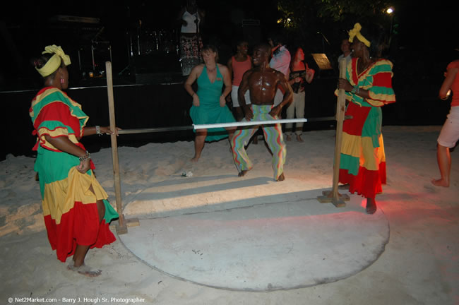 Half Moon Resort Party - Virgin Atlantic Inaugural Flight To Montego Bay, Jamaica Photos - Sir Richard Branson, President & Family, and 450 Passengers - Party Royal Pavillion at Half Moon Resort, Montego Bay, Jamaica - Monday, July 3, 2006 - Negril Travel Guide, Negril Jamaica WI - http://www.negriltravelguide.com - info@negriltravelguide.com...!