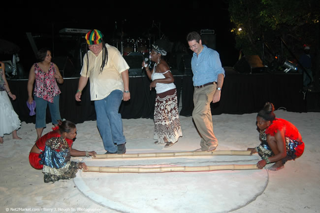 Half Moon Resort Party - Virgin Atlantic Inaugural Flight To Montego Bay, Jamaica Photos - Sir Richard Branson, President & Family, and 450 Passengers - Party Royal Pavillion at Half Moon Resort, Montego Bay, Jamaica - Monday, July 3, 2006 - Negril Travel Guide, Negril Jamaica WI - http://www.negriltravelguide.com - info@negriltravelguide.com...!